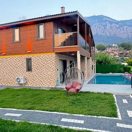 Karaoez Ada Bungalows & Villa Esterno foto
