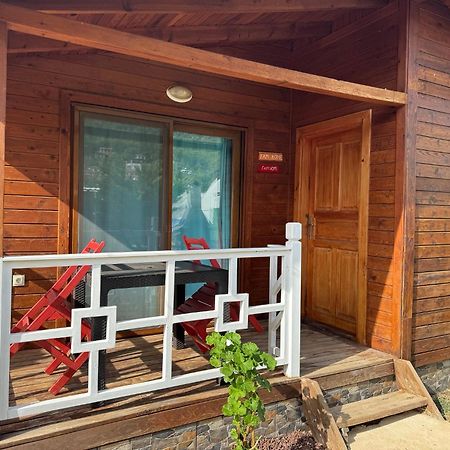 Karaoez Ada Bungalows & Villa Esterno foto